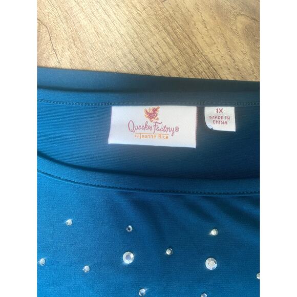 Quacker Factory Green Sparkle & Shine Rhinestone Sharkbite Top Womens 1X - Picture 2 of 5